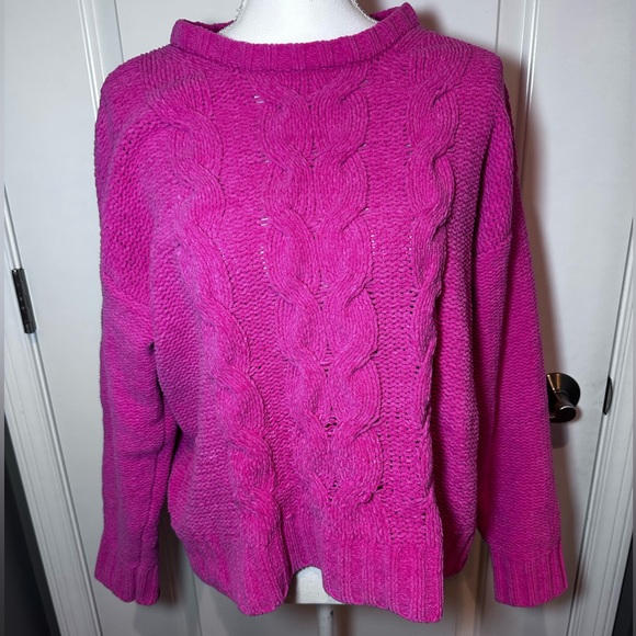 American Eagle Outfitters Sweaters - American Eagle Pink Chunky Cable Knit Sweater Plush Cozy Pullover Medium